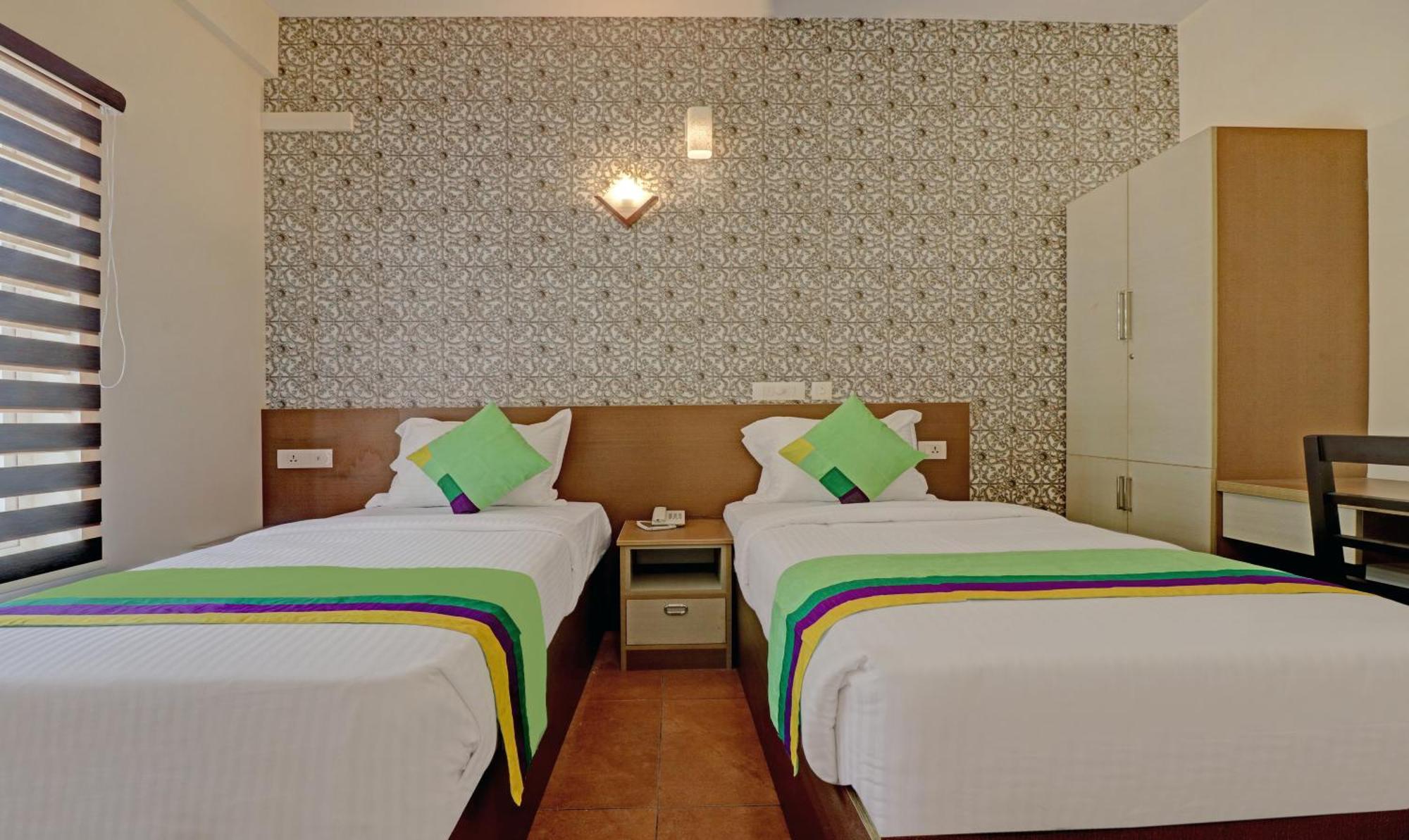 Treebo Golden Terminal, Kochi Airport Hotel Eksteriør billede