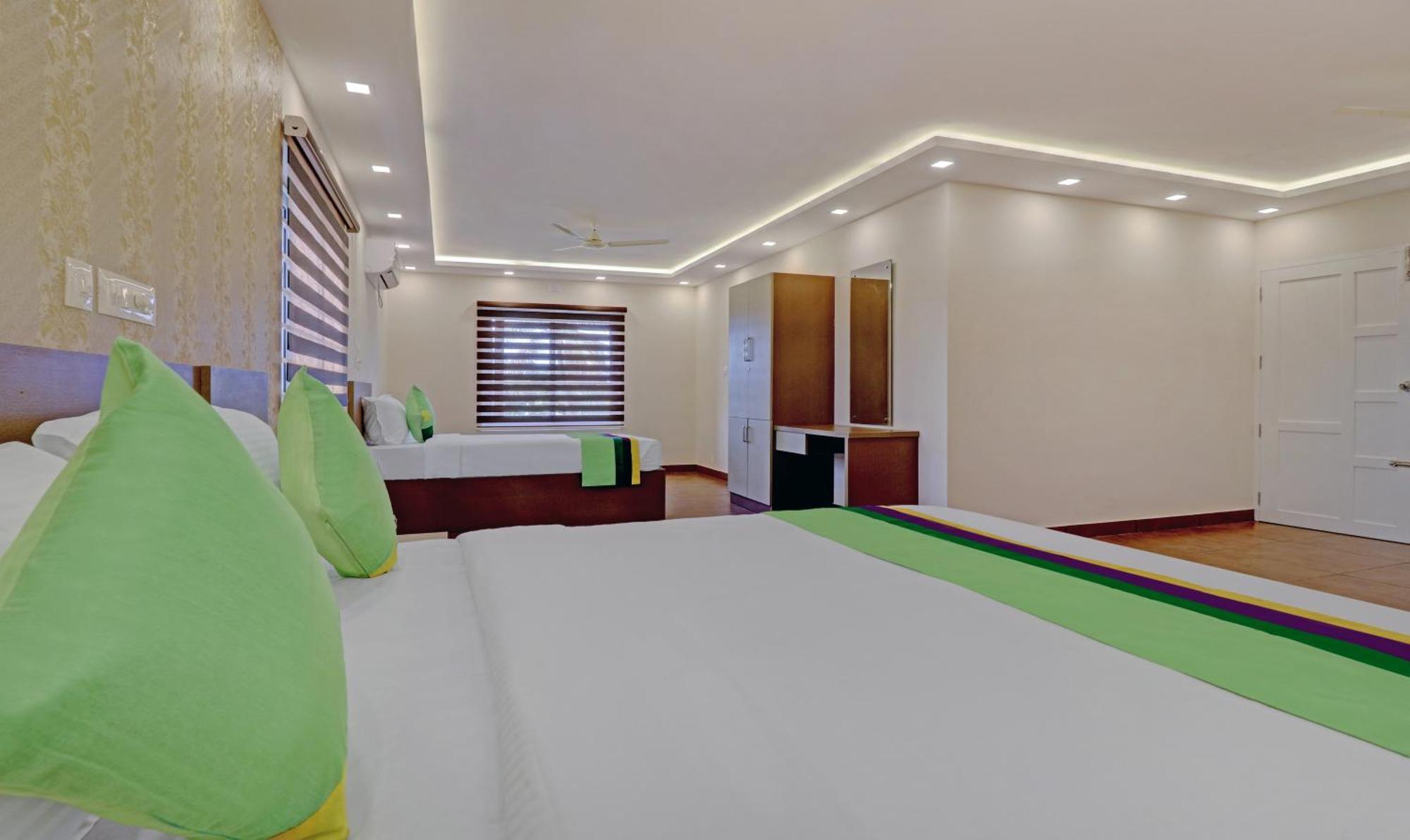 Treebo Golden Terminal, Kochi Airport Hotel Eksteriør billede