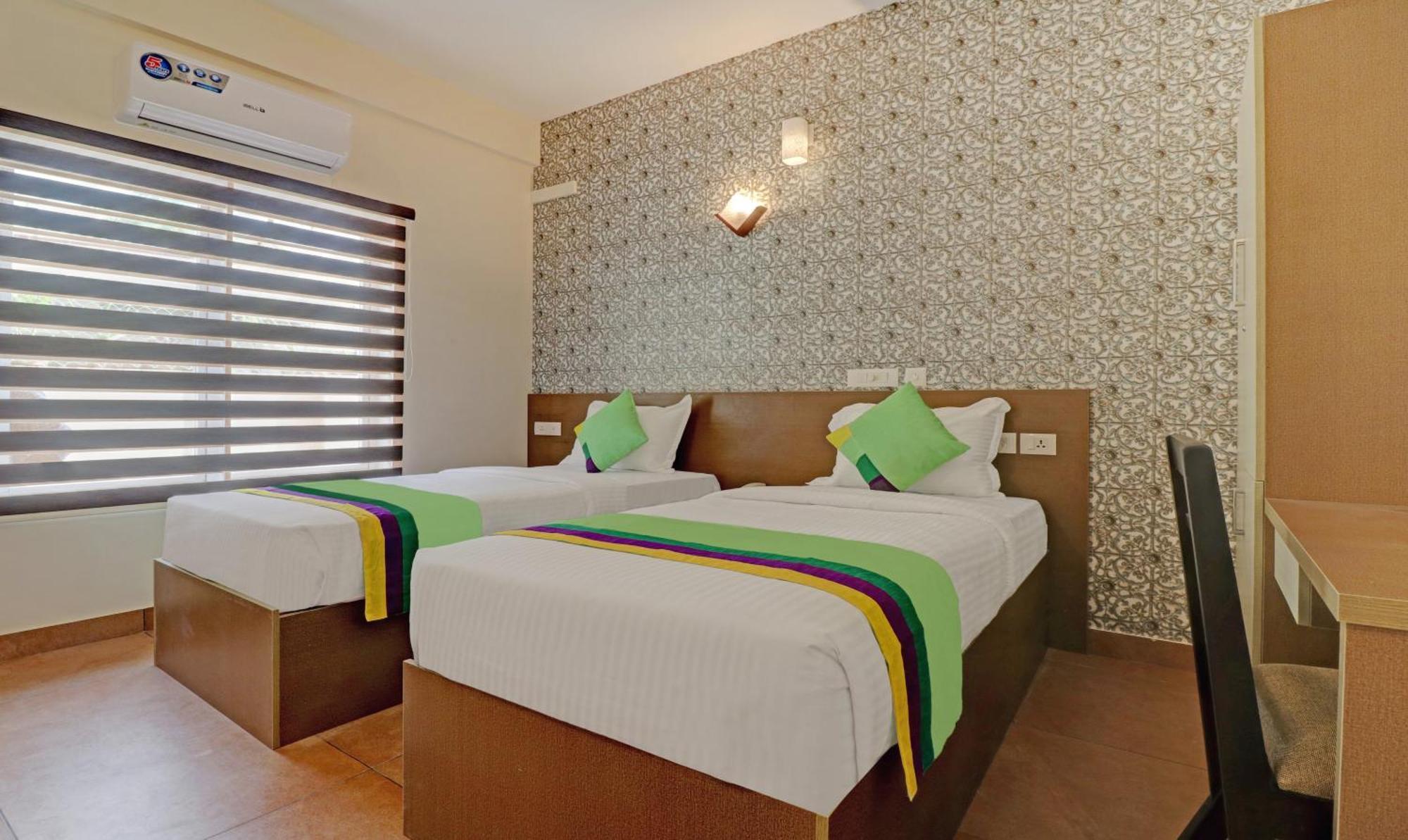 Treebo Golden Terminal, Kochi Airport Hotel Eksteriør billede