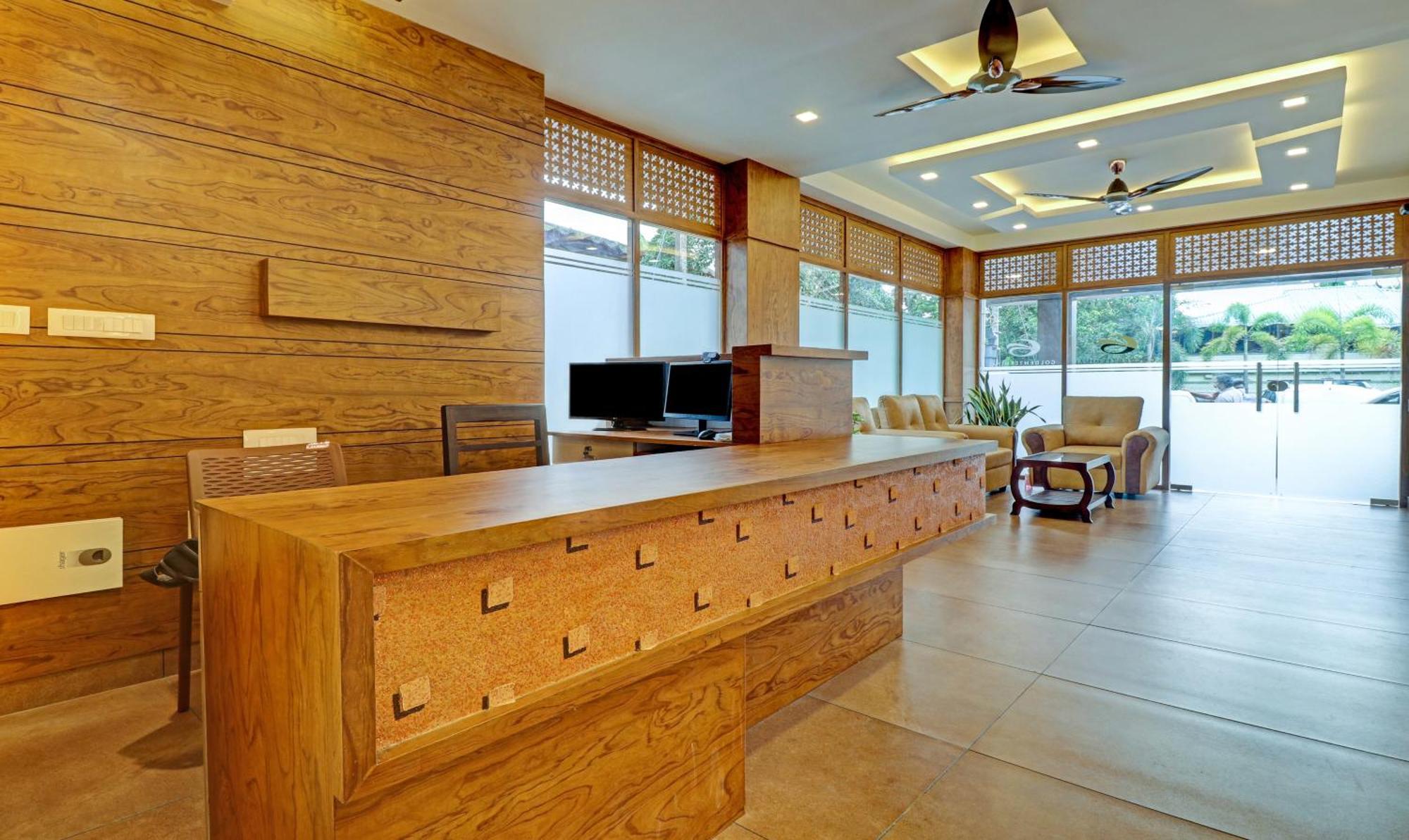 Treebo Golden Terminal, Kochi Airport Hotel Eksteriør billede