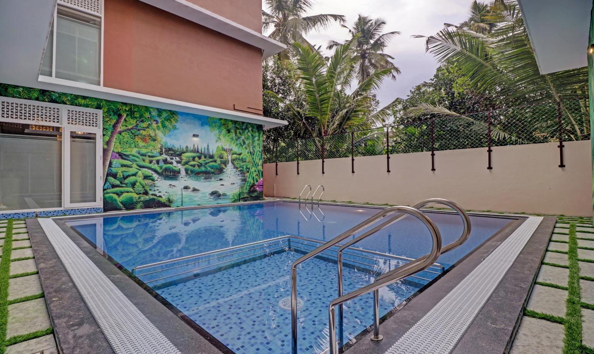 Treebo Golden Terminal, Kochi Airport Hotel Eksteriør billede
