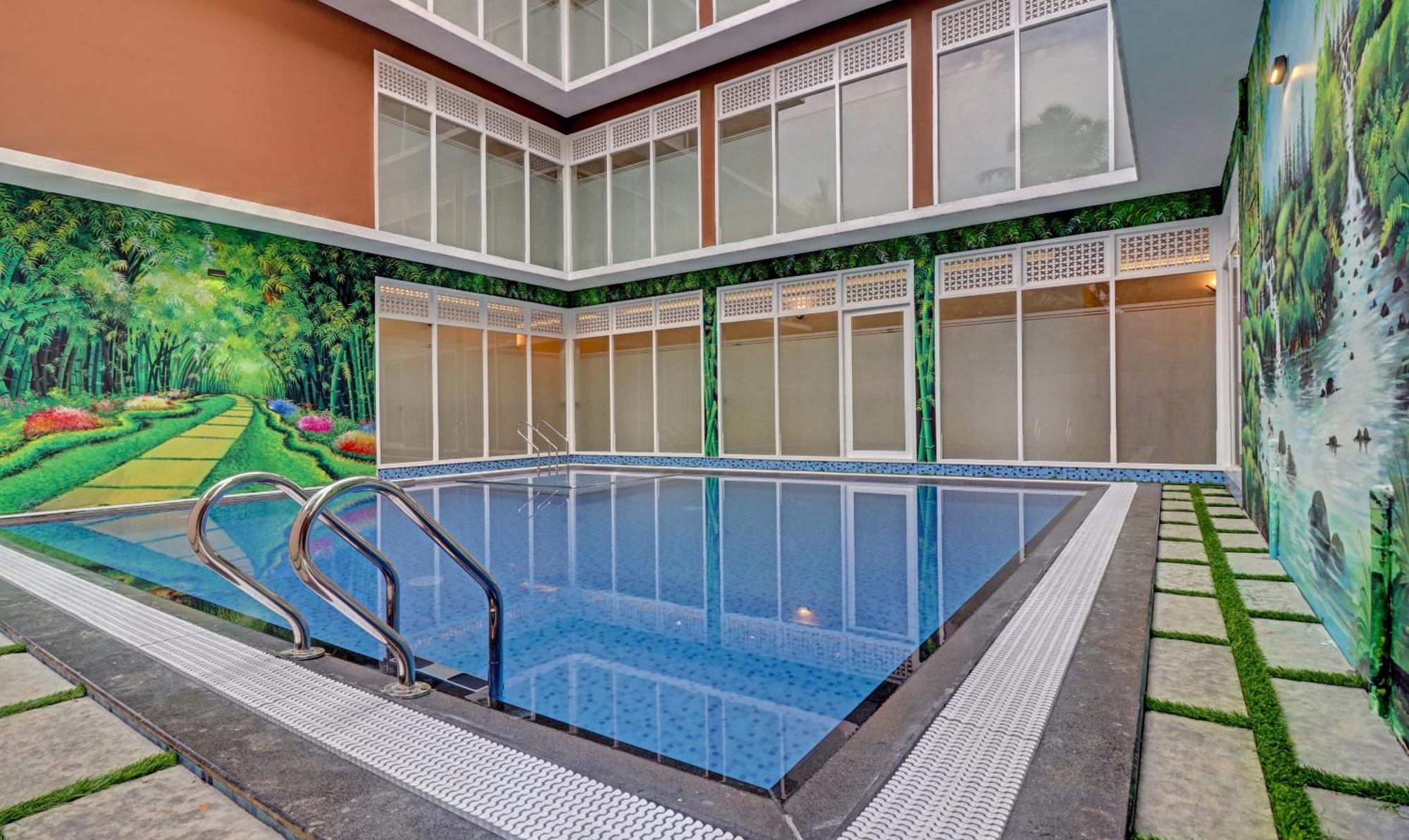 Treebo Golden Terminal, Kochi Airport Hotel Eksteriør billede